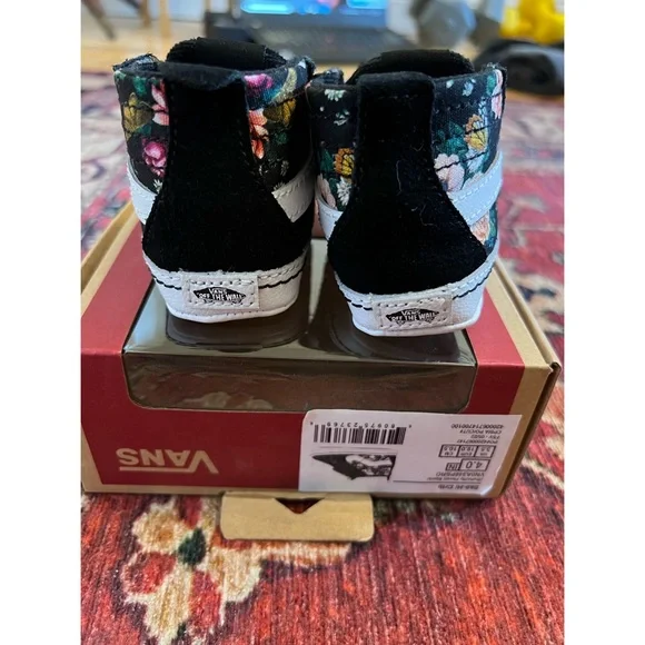 Vans Kids Black Floral Crib Shoes - Picture 2 of 5